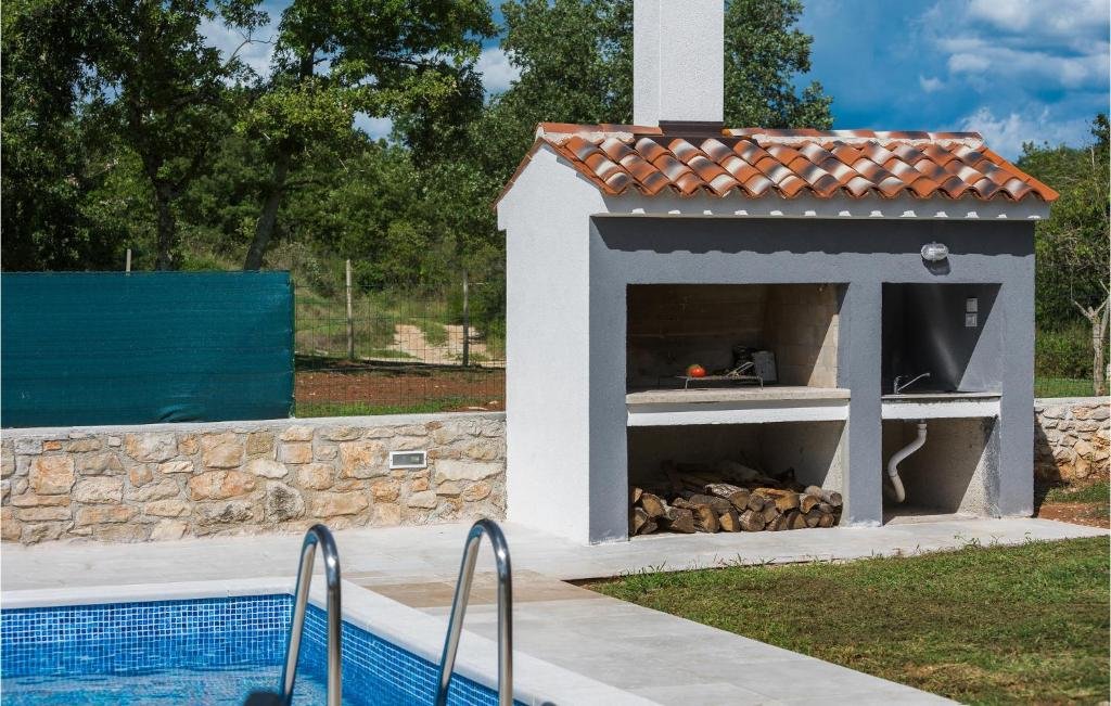 House For rent - ISTARSKA CEROVLJE