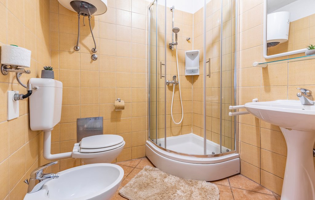 Dům K pronájmu - ISTARSKA LIžNJAN