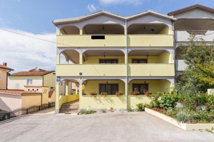 Dom do wynajęcia 390 m² – Radmani