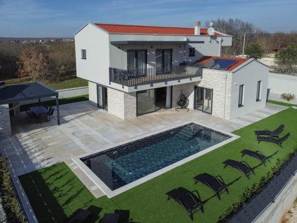 Dom do wynajęcia 180 m² – Poreč