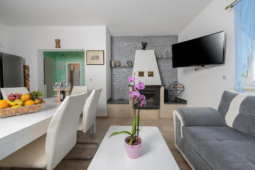 Haus Zu vermieten - ISTARSKA LABIN
