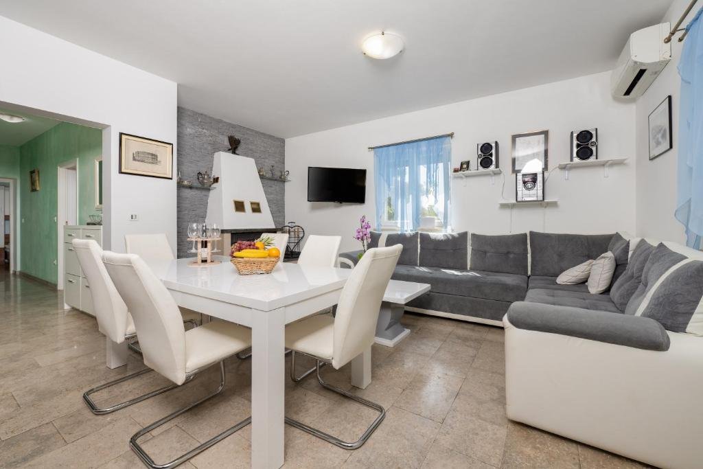 Haus Zu vermieten - ISTARSKA LABIN
