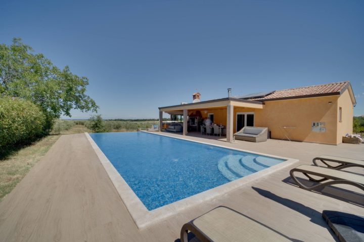 Dom na prenájom 165 m² – Novigrad