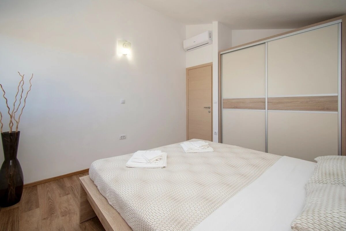 Haus Zu vermieten - ISTARSKA LIžNJAN