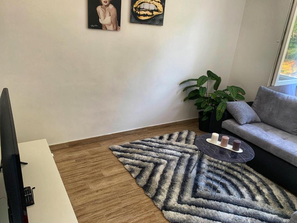Dům K pronájmu - ISTARSKA FAžANA