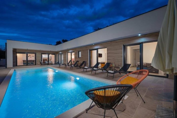 Kuća za najam 220 m² – Svetvinčenat
