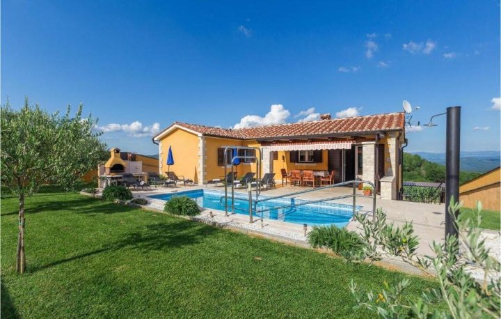 Dom do wynajęcia 219 m² – Poreč