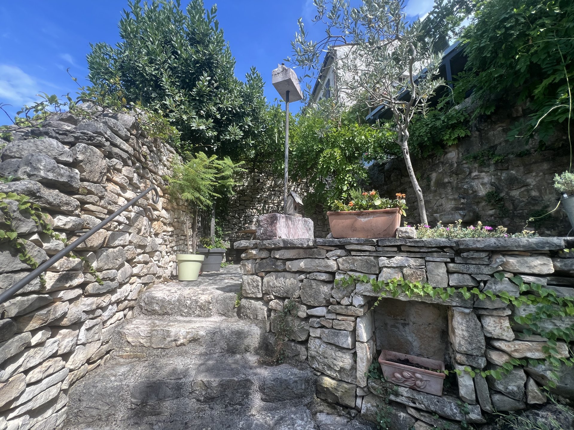 Kuća Za najam - ISTARSKA BUJE
