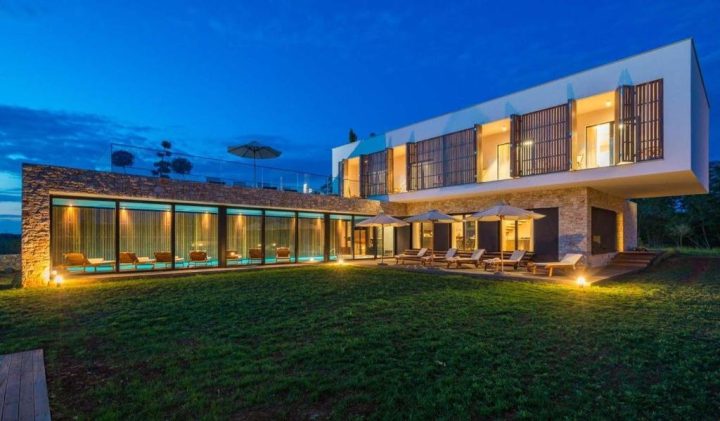 Haus zu vermieten 470 m² – Baderna