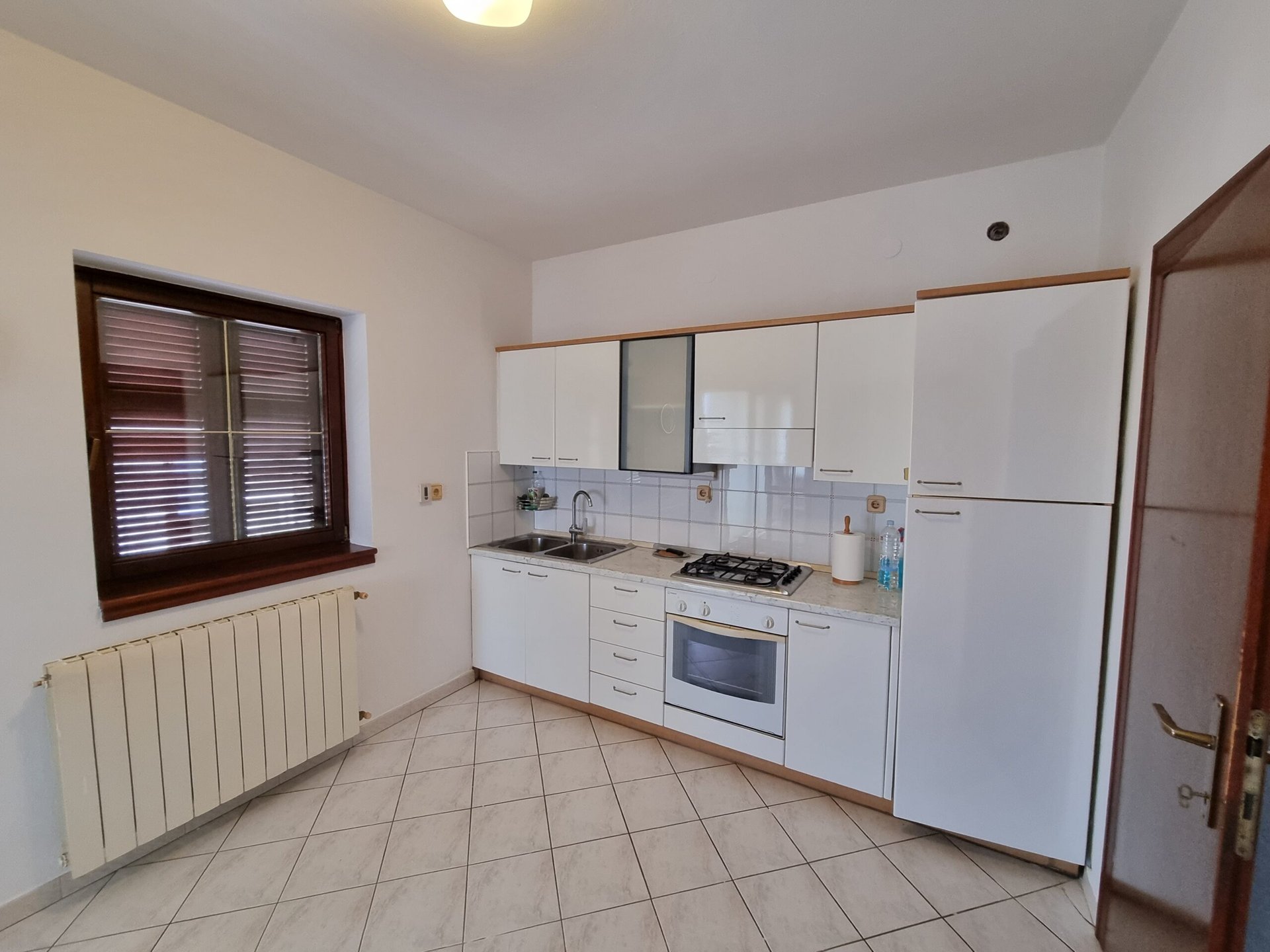 Haus Zu vermieten - ISTARSKA CEROVLJE