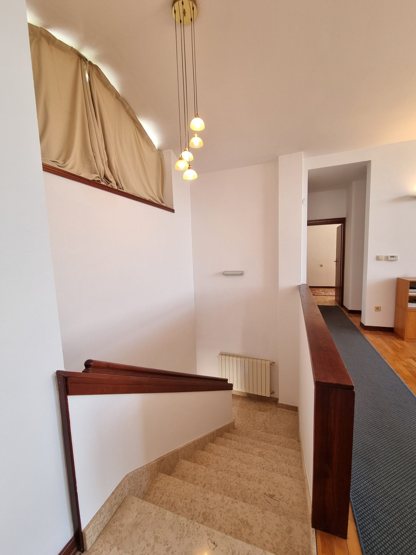 Haus Zu vermieten - ISTARSKA CEROVLJE