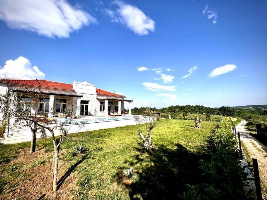 Haus Zu vermieten - ISTARSKA CEROVLJE