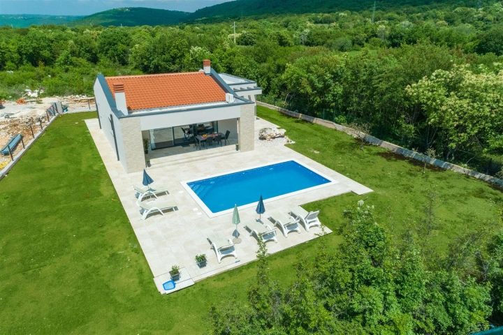 Dům k pronájmu 126 m² – Labin