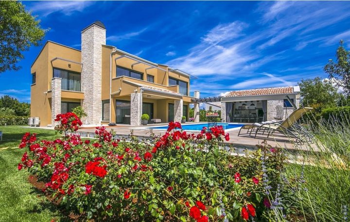 Dom na prenájom 325 m² – Sveti Lovreč