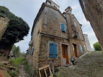 Casa da affittare 186 m² – Oprtalj