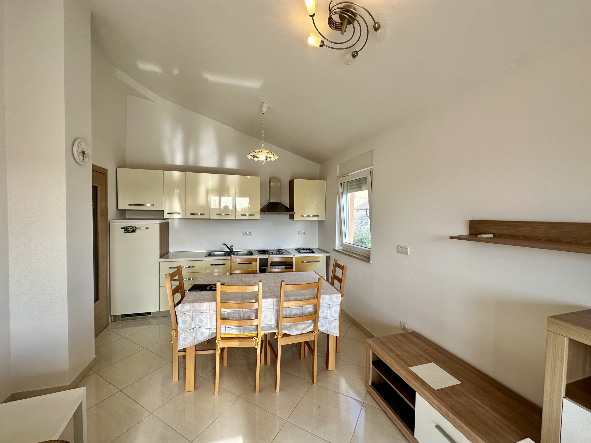 Apartmán K pronájmu - ISTARSKA CEROVLJE