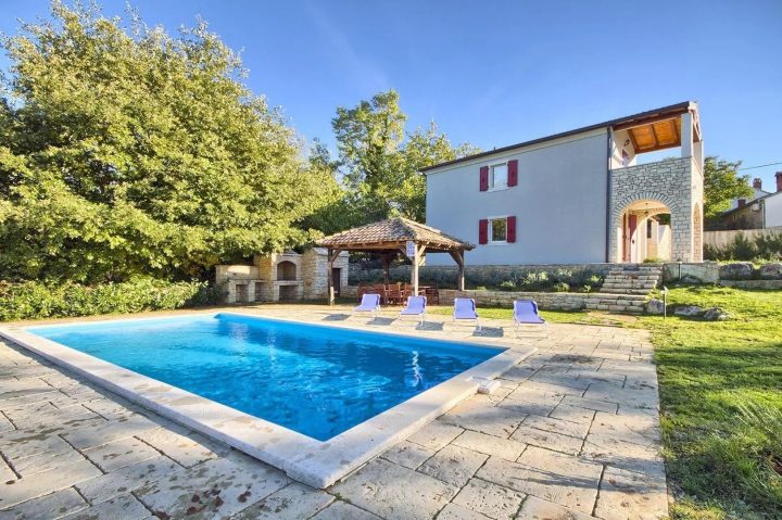 Dom na prenájom 150 m² – Poreč