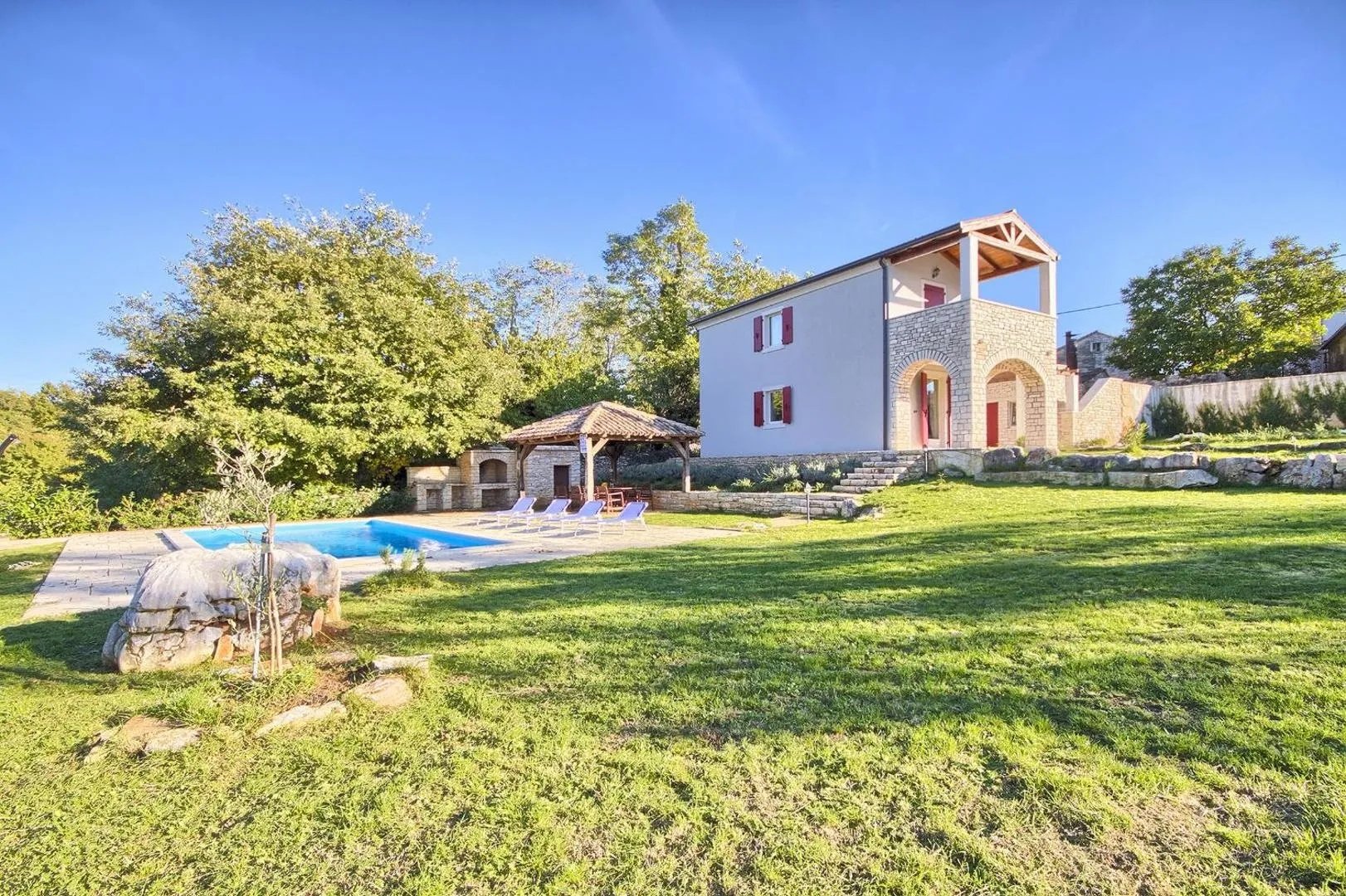 Maison À louer - ISTARSKA CEROVLJE