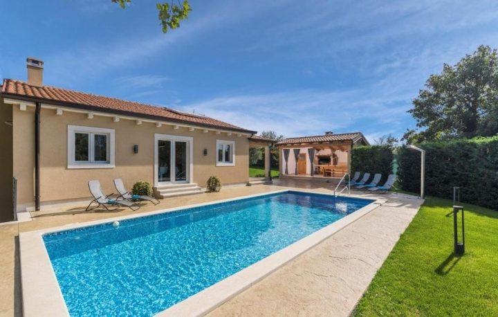Dom na prenájom 166 m² – Poreč