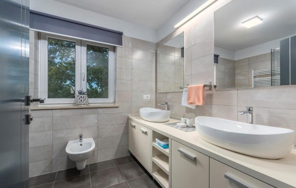 House For rent - ISTARSKA CEROVLJE
