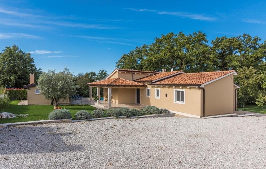 House For rent - ISTARSKA CEROVLJE
