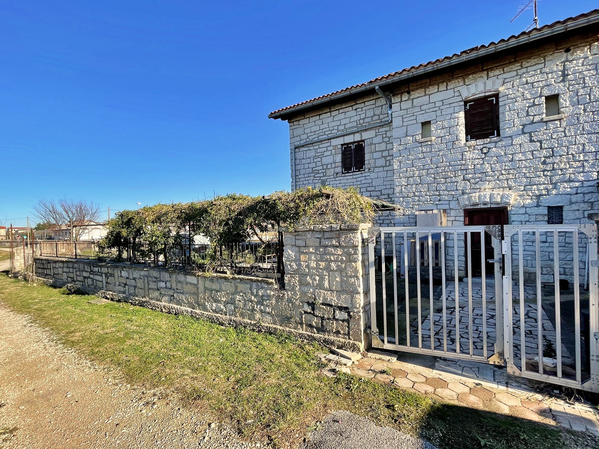 Casa Da affittare KANFANAR