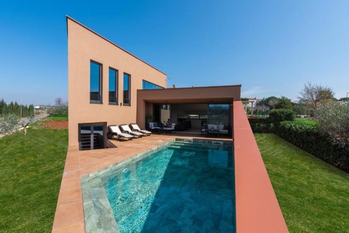 Dům k pronájmu 171 m² – Novigrad