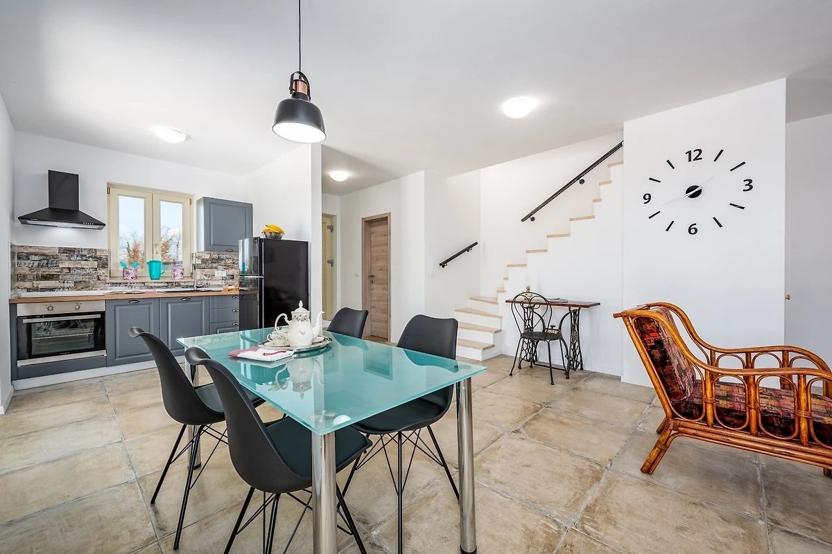 Maison À louer - ISTARSKA CEROVLJE