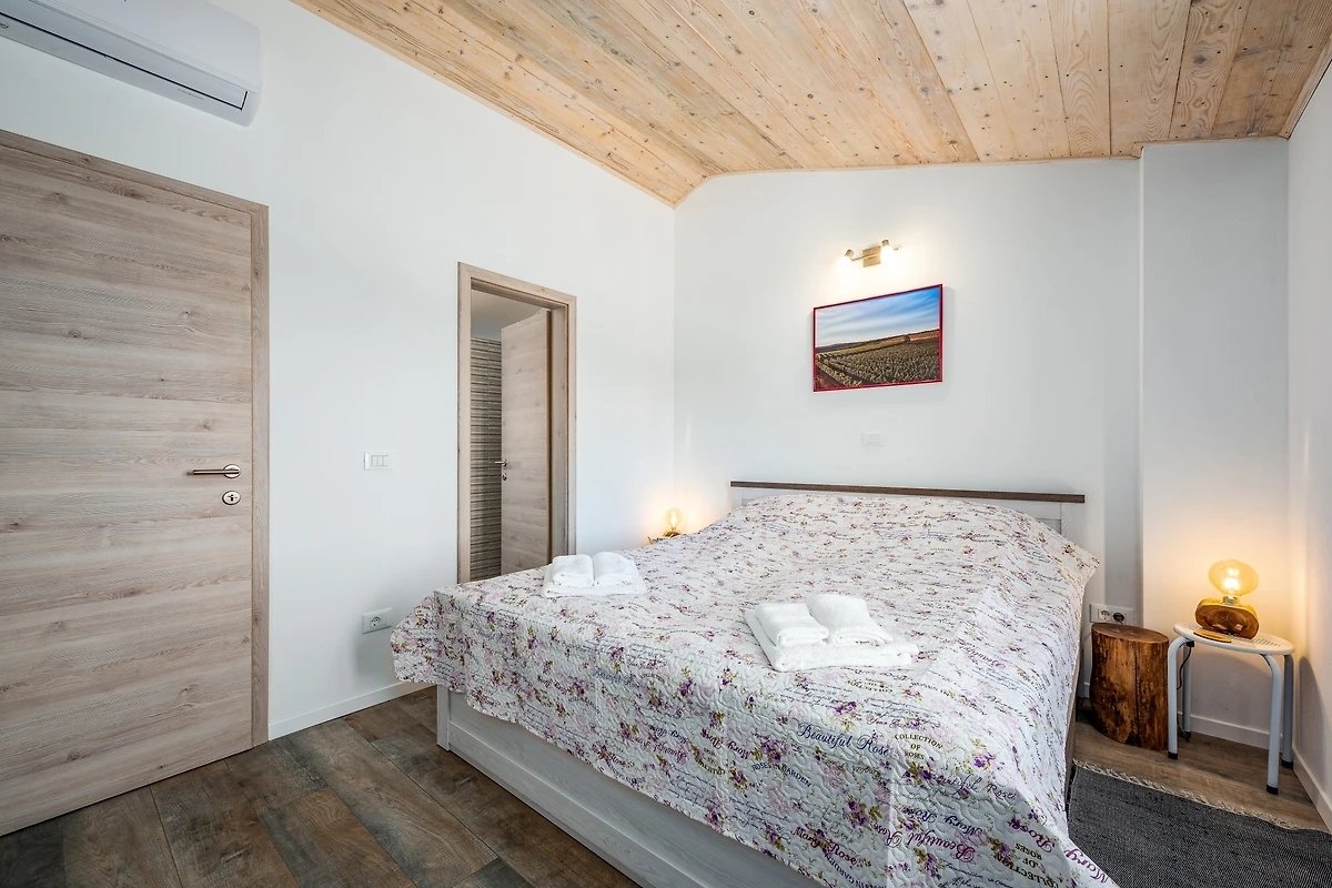 Maison À louer - ISTARSKA CEROVLJE