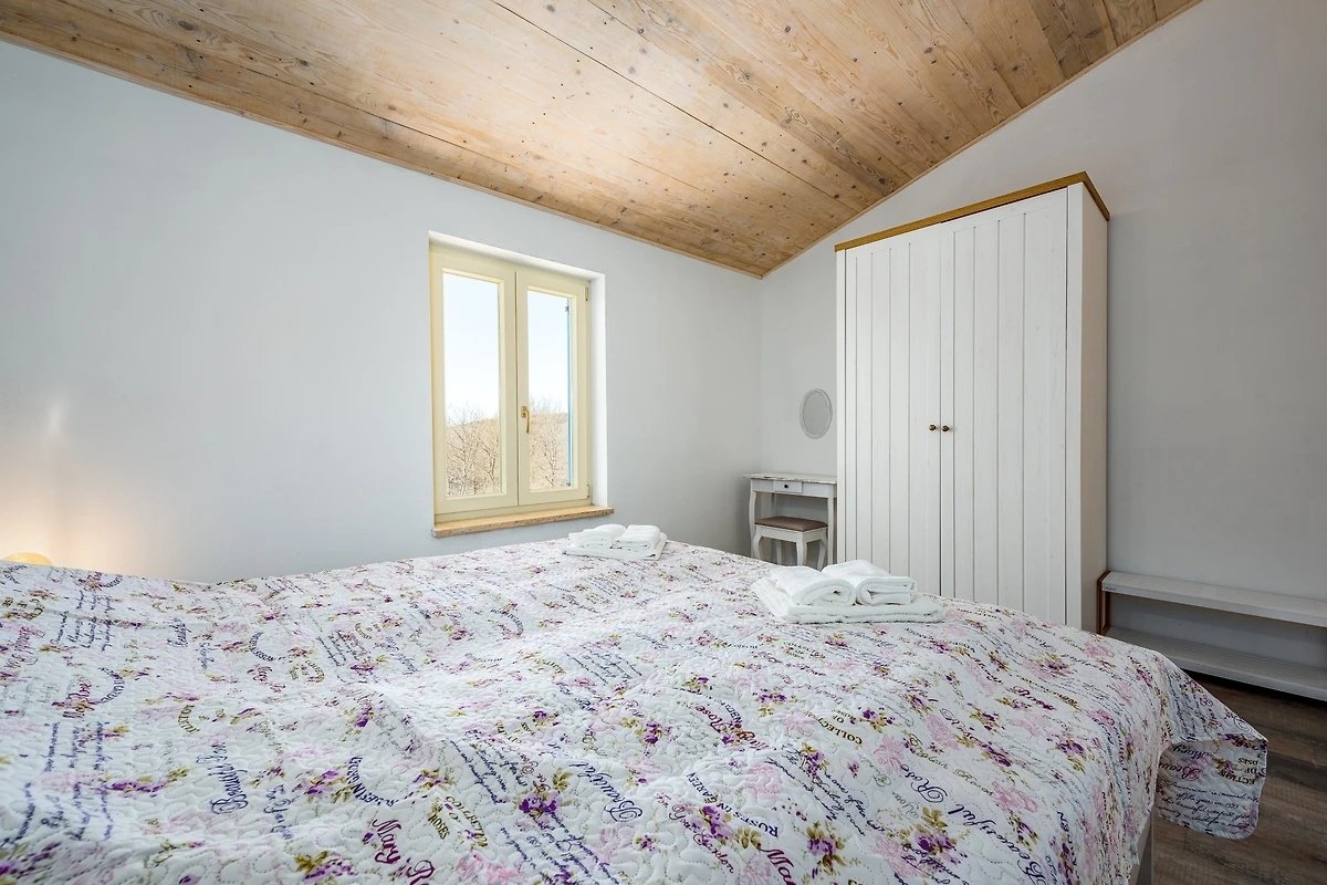 Maison À louer - ISTARSKA CEROVLJE