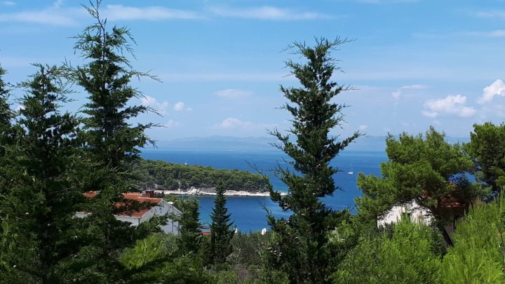 Pozemek na prodej 1213 m² – Bobovišća