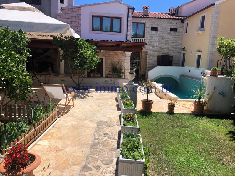 House For sale - SPLITSKO-DALMATINSKA  BRAČ 