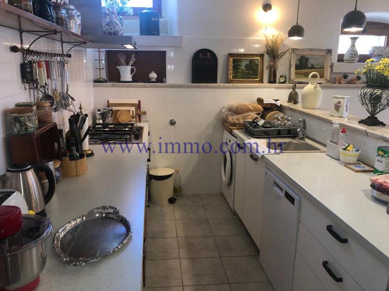 House For sale - SPLITSKO-DALMATINSKA  BRAČ 