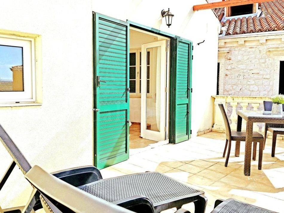 Apartmán Na predaj - ŠIBENSKO-KNINSKA  ŠIBENIK 