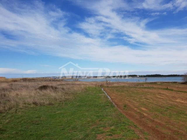 Land for sale 1635 m² – Privlaka