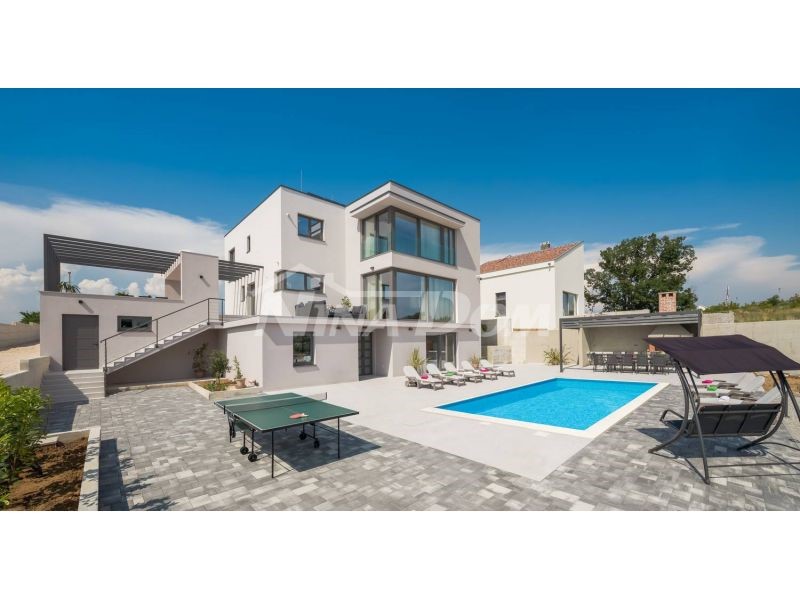 Haus Zu verkaufen - ZADARSKA  NIN 