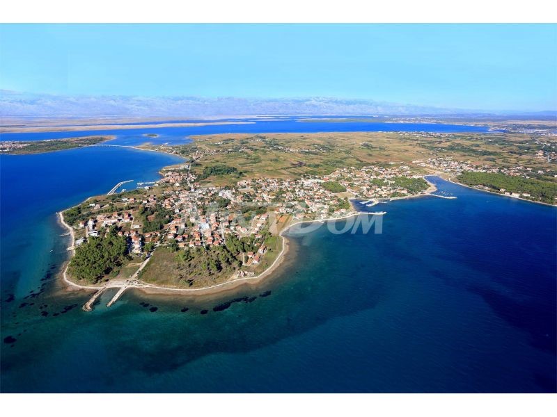 Land For sale PRIVLAKA