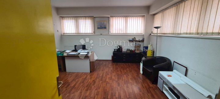 Komerčné na prenájom 114 m² – Belveder