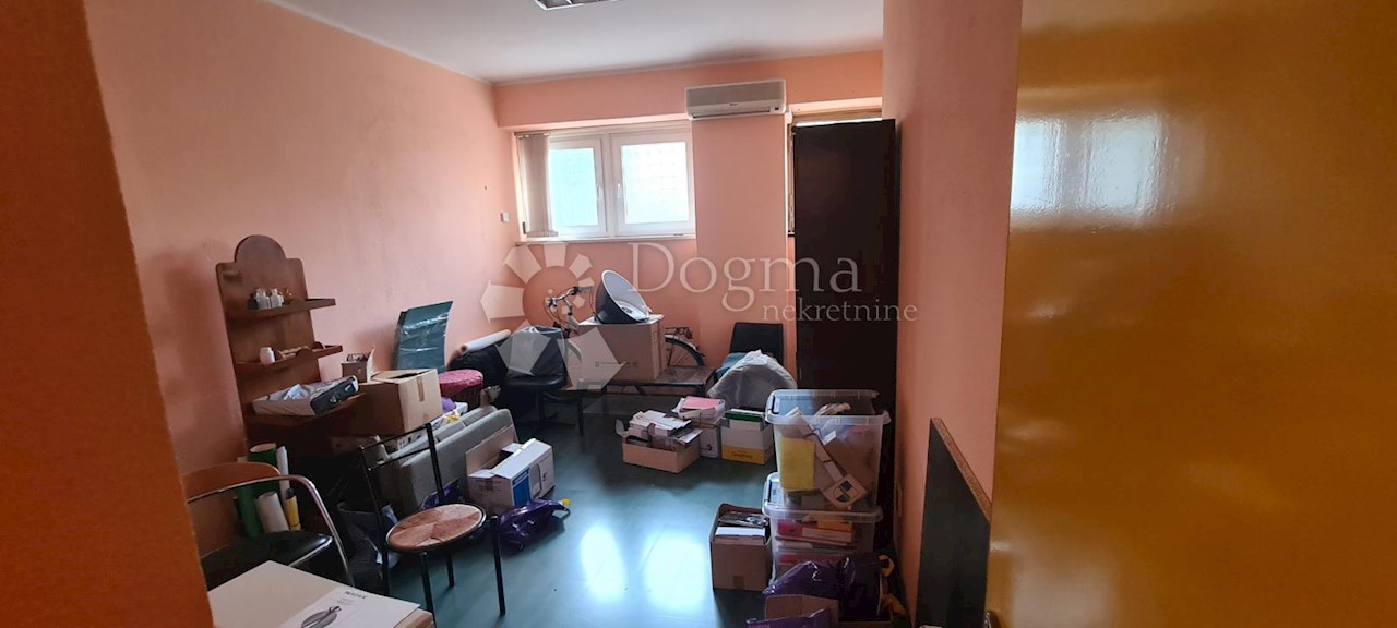 Business premises For rent - PRIMORSKO-GORANSKA  RIJEKA 