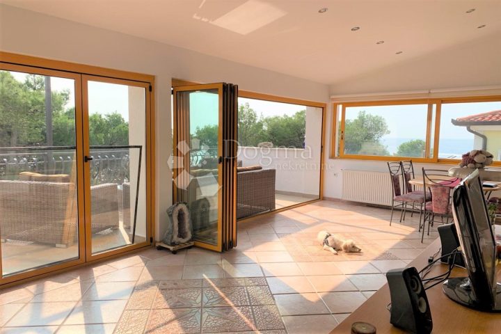 Dům na prodej 550 m² – Rovinj