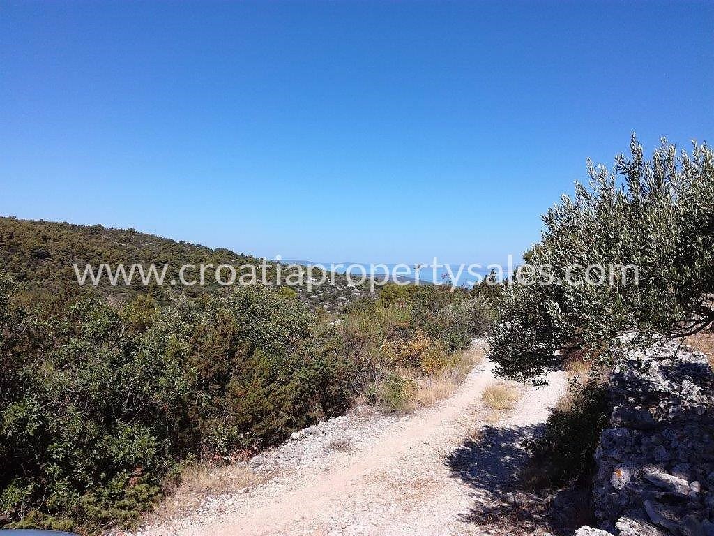 Land For sale - SPLITSKO-DALMATINSKA  BRAČ 