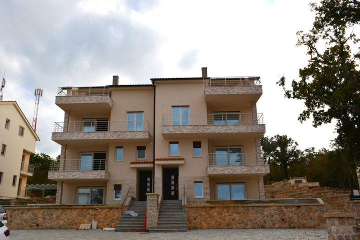 Flat for sale 80 m² – Njivice