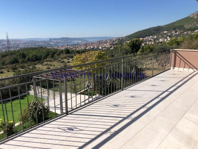 Casa in vendita 335 m² – Split