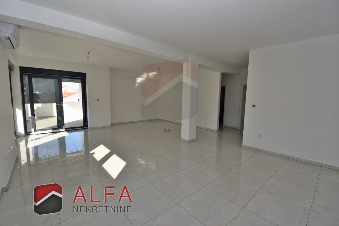 Apartmán Na prodej - ŠIBENSKO-KNINSKA  VODICE 