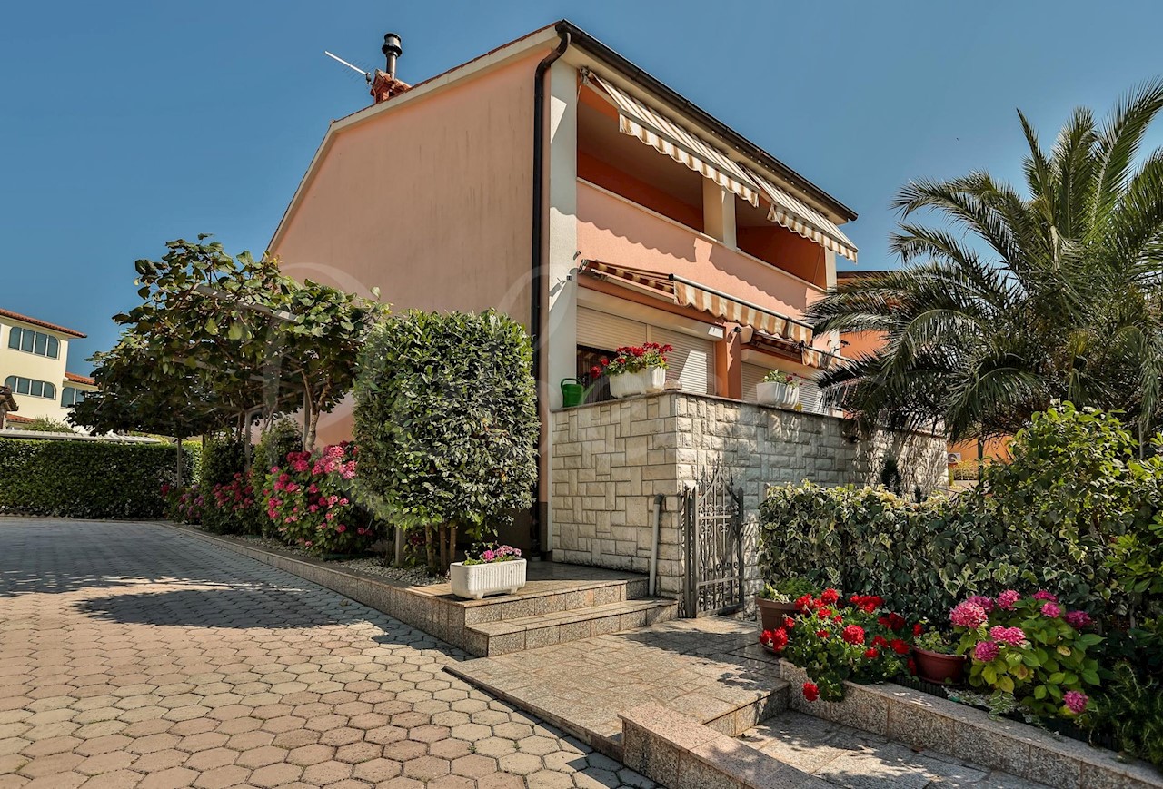 House For sale PULA