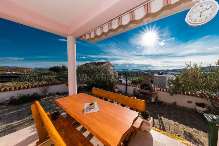 Kuća na prodaju 115 m² – Vodice