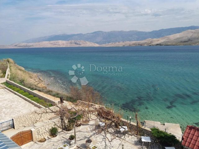 Business premises for sale 1314 m² – Pag