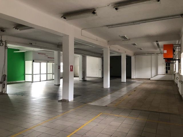 Poslovni prostori Za najem - GRAD ZAGREB  ZAGREB 