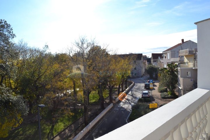 Hiša Naprodaj - šibensko-kninska Vodice - foto 2/35