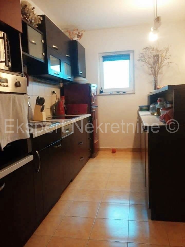 Apartment Zu verkaufen - SPLITSKO-DALMATINSKA  KAŠTELA 